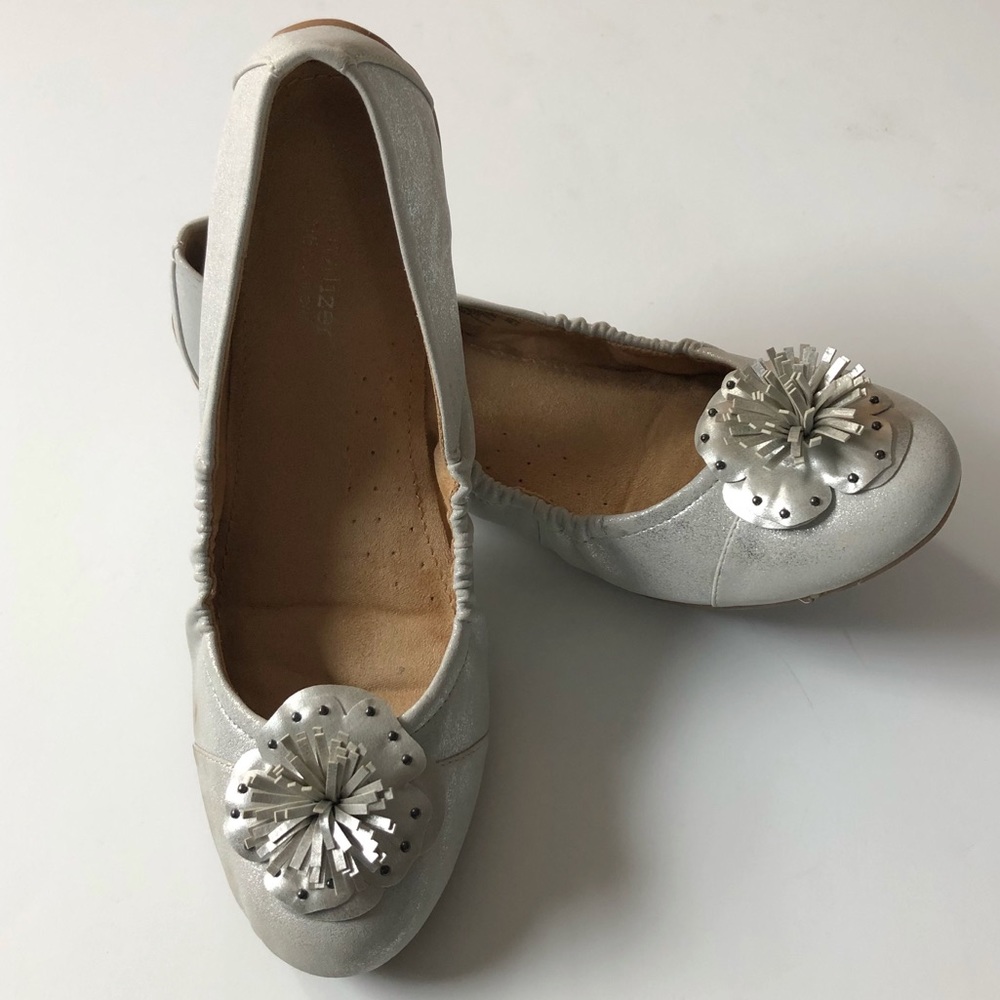 Naturalizer “Unite” Metallic Flats sz 9.5